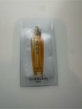GUERLAIN Gold and White Abeille Royale Serum Sachet